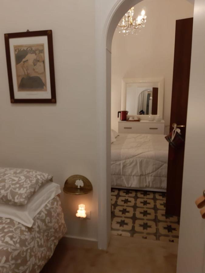 Apartamento Casa Lina Mola di Bari Exterior foto