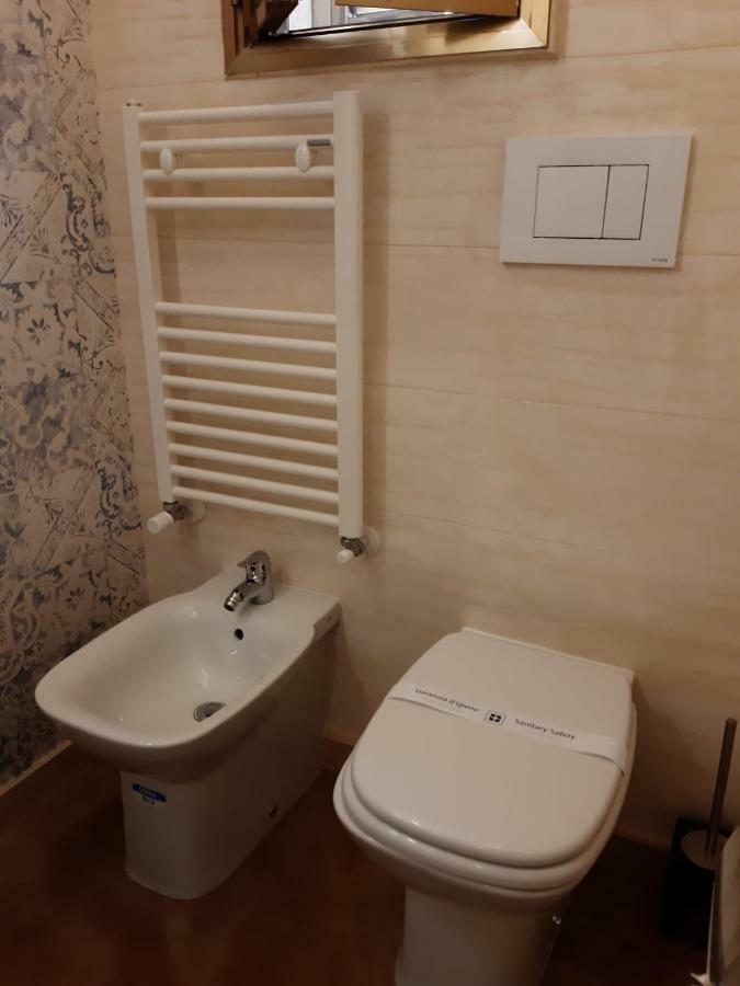 Apartamento Casa Lina Mola di Bari Exterior foto